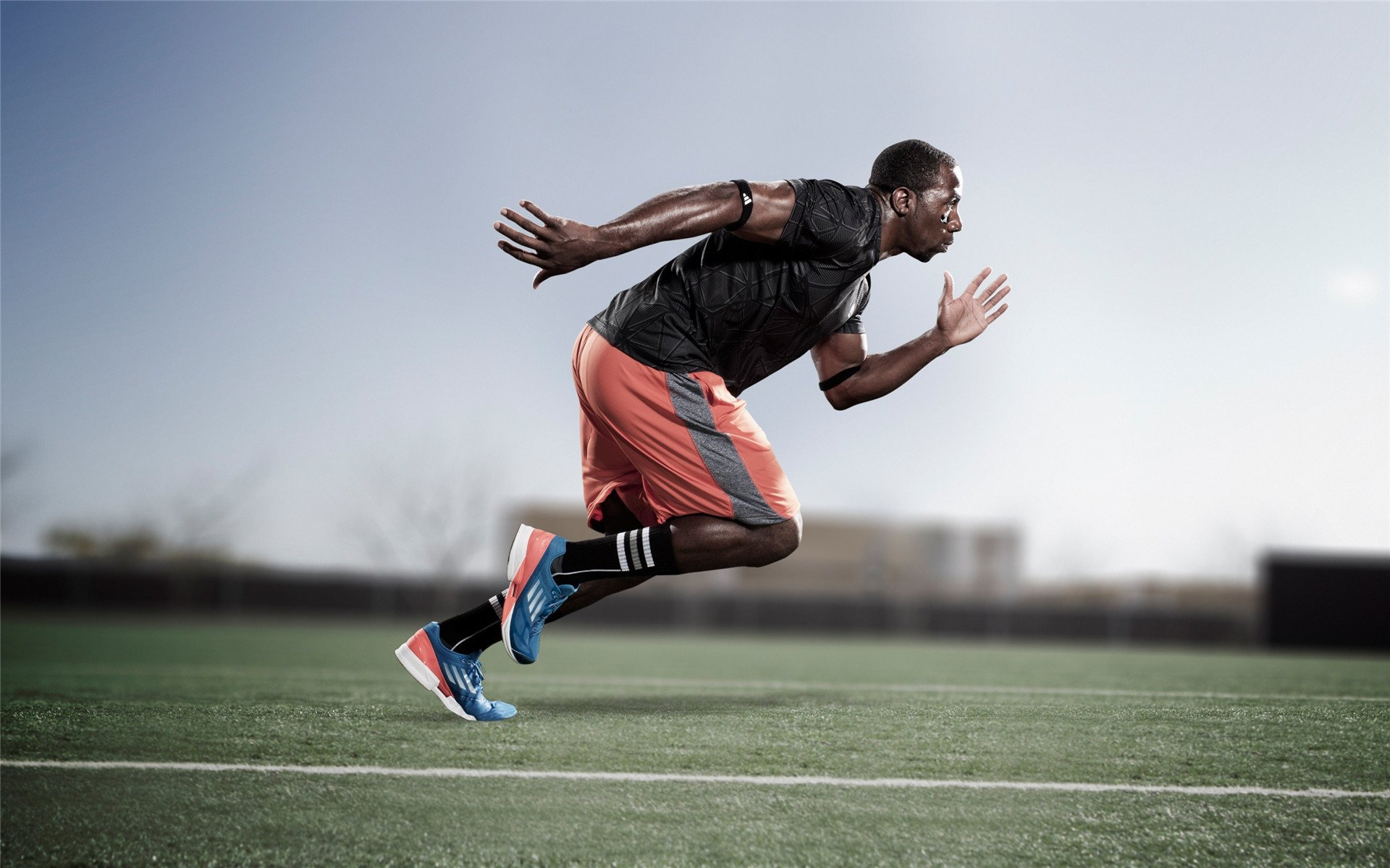 年轻球员崭露头角,俱乐部未来可期!,年轻球员足球